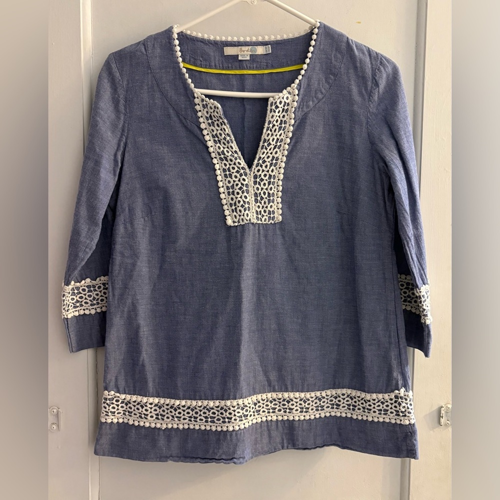 Boden blue chambray white eyelet lace trim top size 6P